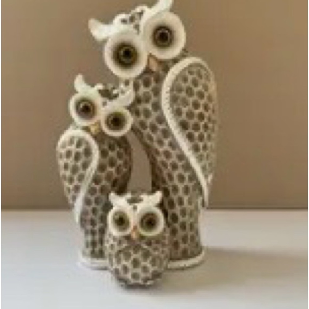 Resign Owl Family Figurine - Picture 10 of 12